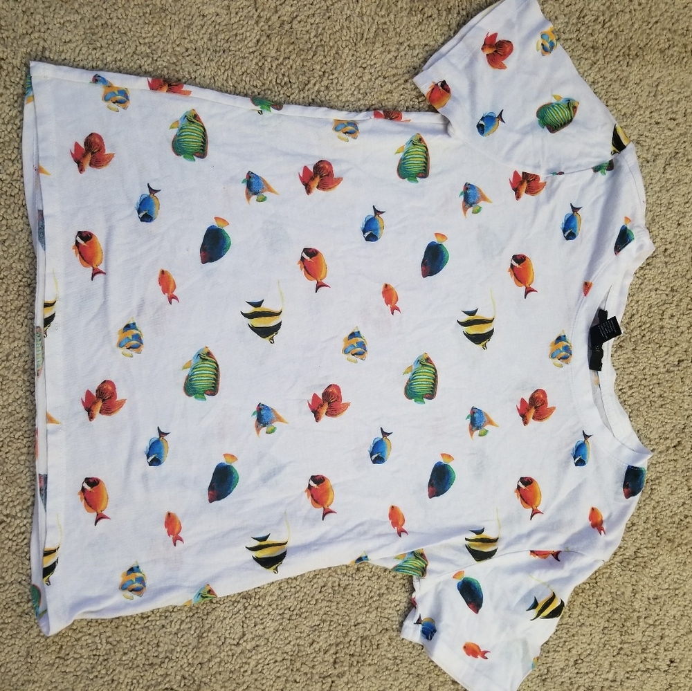 Forever 21 Tshirt